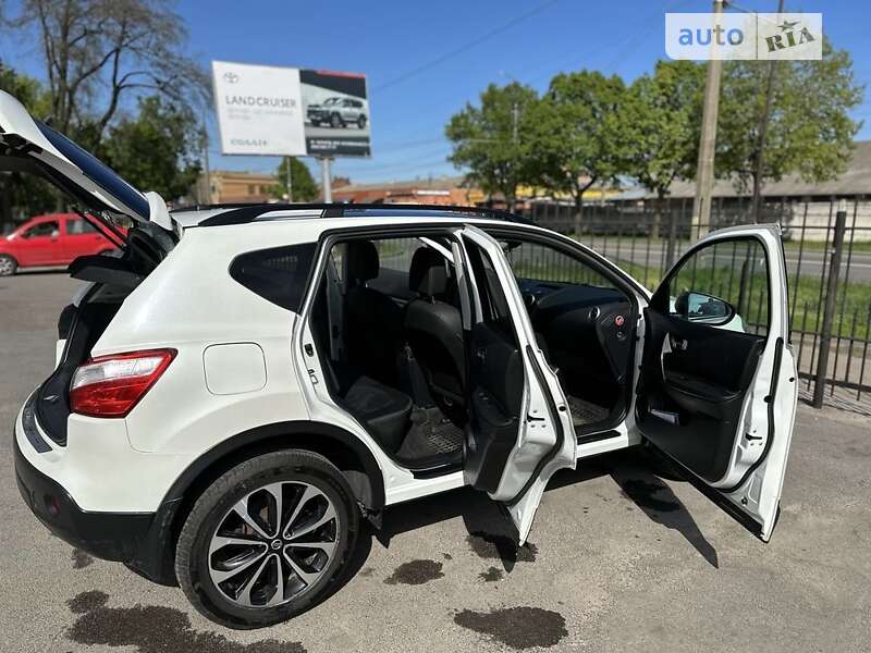 Внедорожник / Кроссовер Nissan Qashqai 2013 в Чернигове
