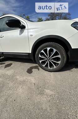 Внедорожник / Кроссовер Nissan Qashqai 2013 в Чернигове