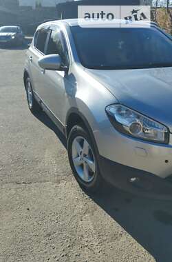 Внедорожник / Кроссовер Nissan Qashqai 2010 в Хмельнике