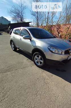 Внедорожник / Кроссовер Nissan Qashqai 2010 в Хмельнике