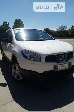 Внедорожник / Кроссовер Nissan Qashqai 2013 в Пулинах