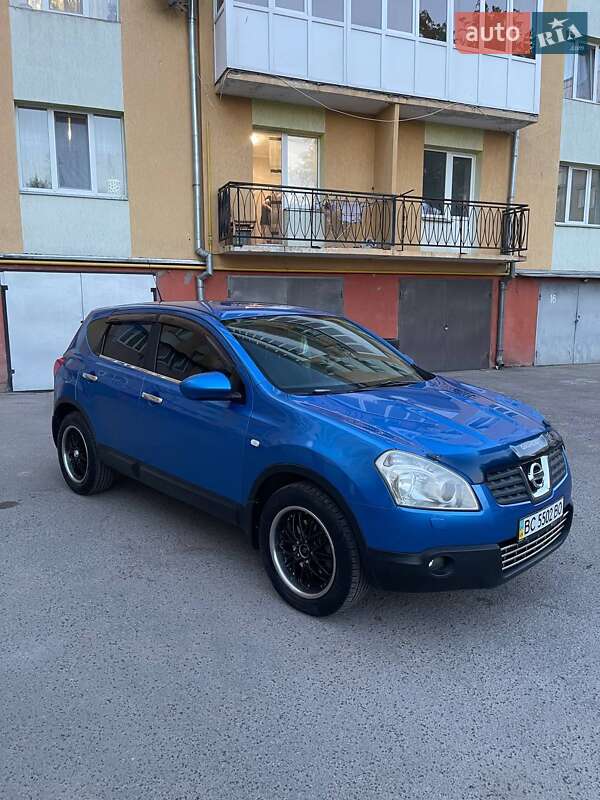 Позашляховик / Кросовер Nissan Qashqai 2008 в Львові