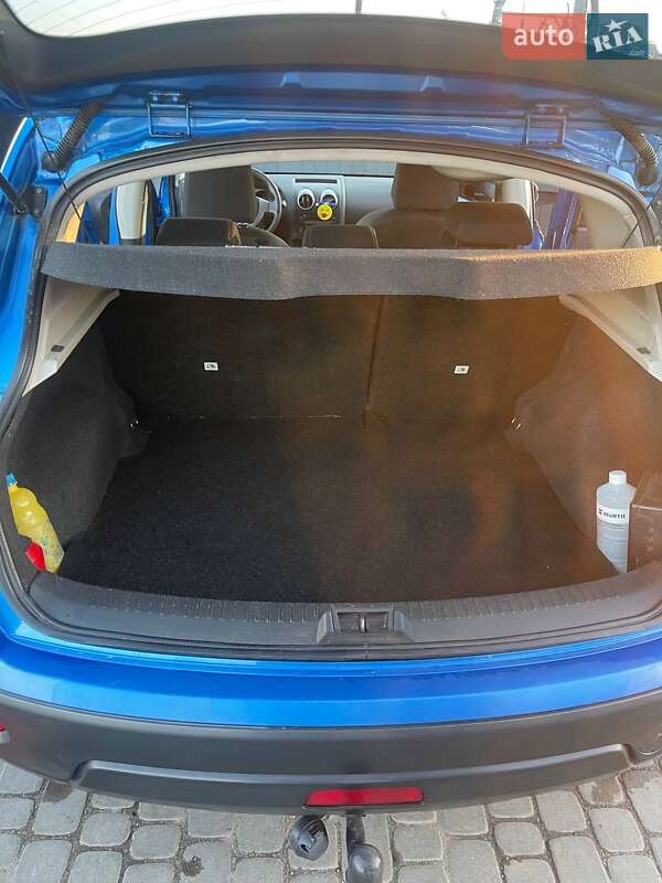 Позашляховик / Кросовер Nissan Qashqai 2008 в Львові