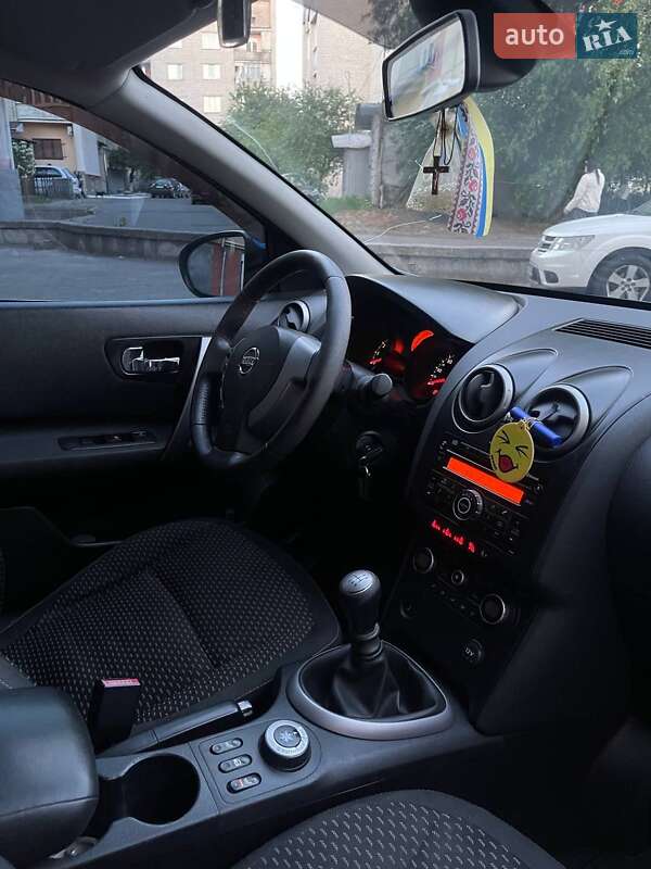 Позашляховик / Кросовер Nissan Qashqai 2008 в Львові