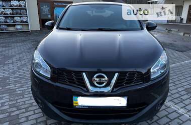 Позашляховик / Кросовер Nissan Qashqai 2012 в Луцьку