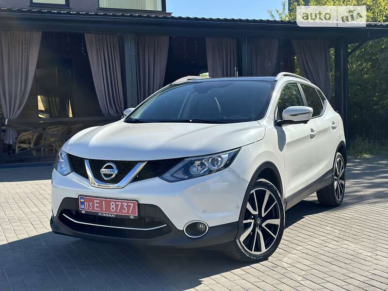 Внедорожник / Кроссовер Nissan Qashqai 2014 в Ровно