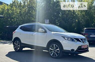 Внедорожник / Кроссовер Nissan Qashqai 2014 в Ровно