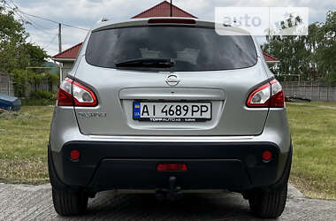 Позашляховик / Кросовер Nissan Qashqai 2010 в Києві