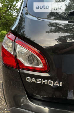 Позашляховик / Кросовер Nissan Qashqai 2011 в Полтаві
