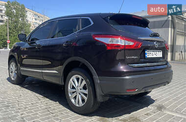 Позашляховик / Кросовер Nissan Qashqai 2014 в 