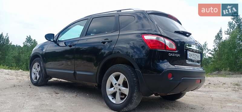 Позашляховик / Кросовер Nissan Qashqai 2012 в Олевську