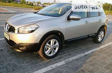 Позашляховик / Кросовер Nissan Qashqai 2013 в Стрию