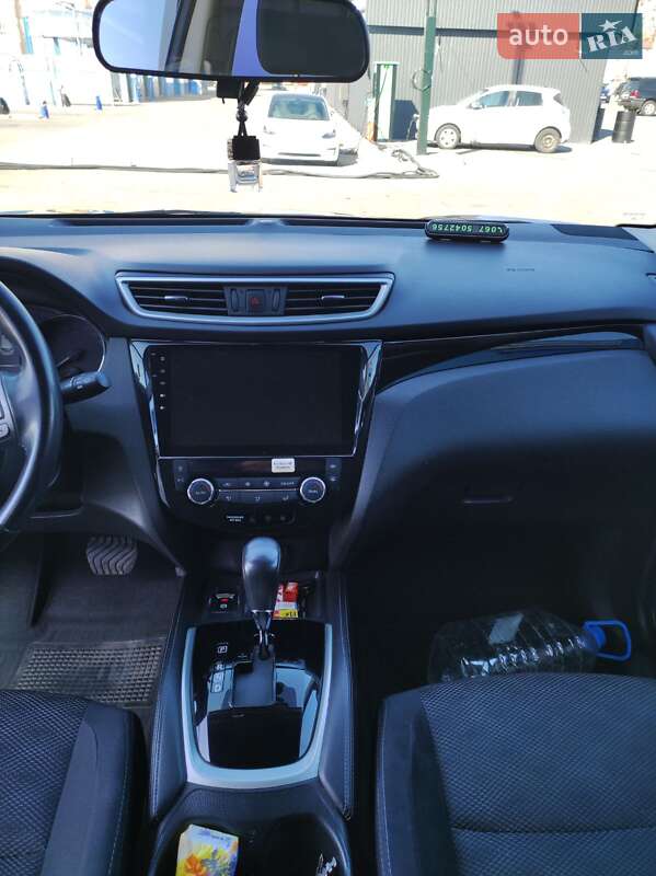 Внедорожник / Кроссовер Nissan Qashqai 2017 в Софиевской Борщаговке