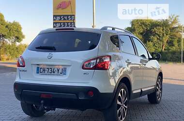 Позашляховик / Кросовер Nissan Qashqai 2012 в Луцьку