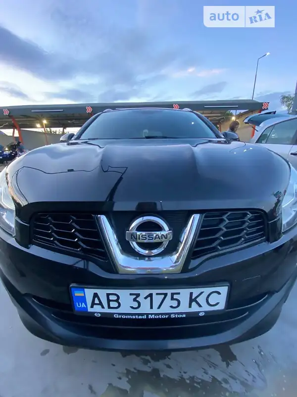 Внедорожник / Кроссовер Nissan Qashqai 2011 в 