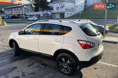 Позашляховик / Кросовер Nissan Qashqai 2010 в Львові