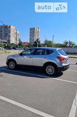 Внедорожник / Кроссовер Nissan Qashqai 2007 в Киеве