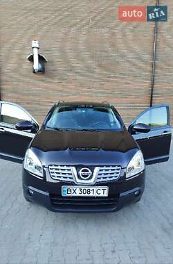 Внедорожник / Кроссовер Nissan Qashqai 2009 в 