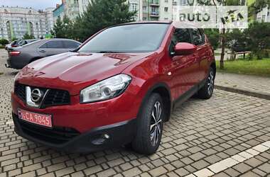 Внедорожник / Кроссовер Nissan Qashqai 2013 в Ивано-Франковске