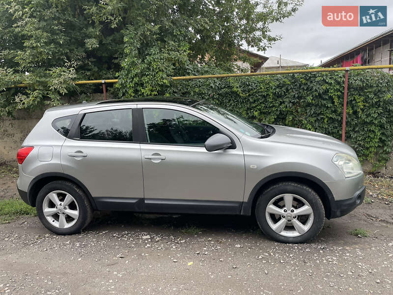 Внедорожник / Кроссовер Nissan Qashqai 2009 в Могилев-Подольске