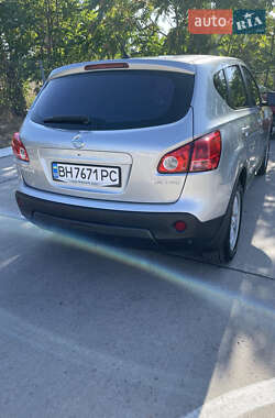 Внедорожник / Кроссовер Nissan Qashqai 2008 в 