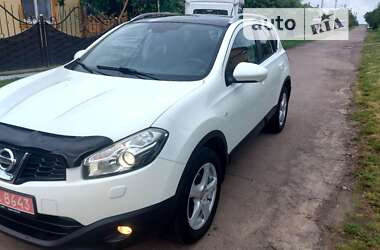 Внедорожник / Кроссовер Nissan Qashqai 2010 в Демидовке