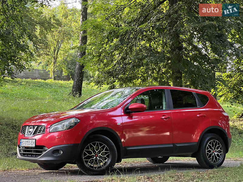 Позашляховик / Кросовер Nissan Qashqai 2013 в Кременці