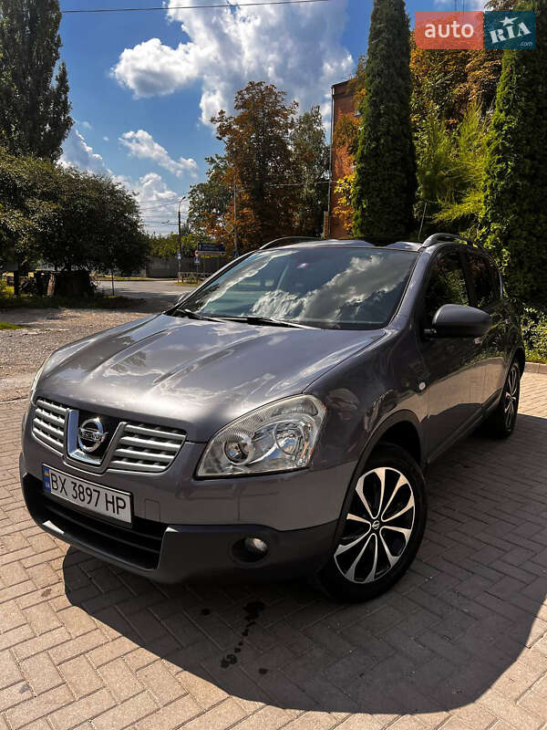 Внедорожник / Кроссовер Nissan Qashqai 2009 в 