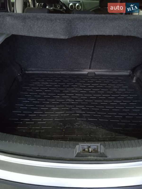 Внедорожник / Кроссовер Nissan Qashqai 2011 в Нежине