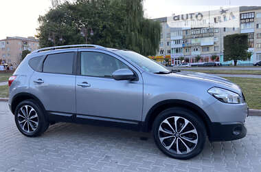 Позашляховик / Кросовер Nissan Qashqai 2012 в Звягелі