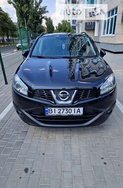 Позашляховик / Кросовер Nissan Qashqai 2013 в Кременчуці