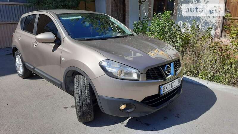 Внедорожник / Кроссовер Nissan Qashqai 2012 в Каменец-Подольском