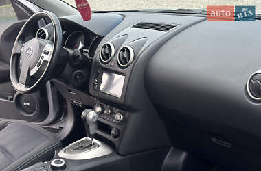 Позашляховик / Кросовер Nissan Qashqai 2011 в 
