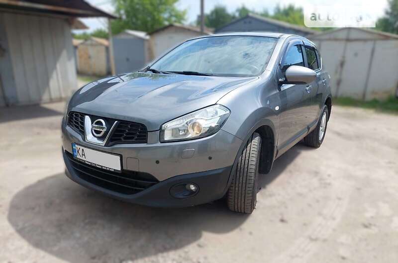 Позашляховик / Кросовер Nissan Qashqai 2013 в Києві