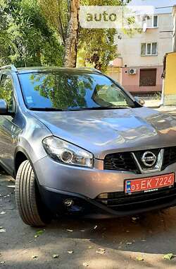 Позашляховик / Кросовер Nissan Qashqai 2010 в Херсоні