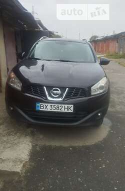 Позашляховик / Кросовер Nissan Qashqai 2010 в Хмельницькому