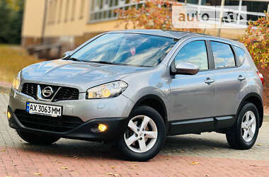 Внедорожник / Кроссовер Nissan Qashqai 2010 в Харькове