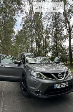 Позашляховик / Кросовер Nissan Qashqai 2015 в Чернівцях