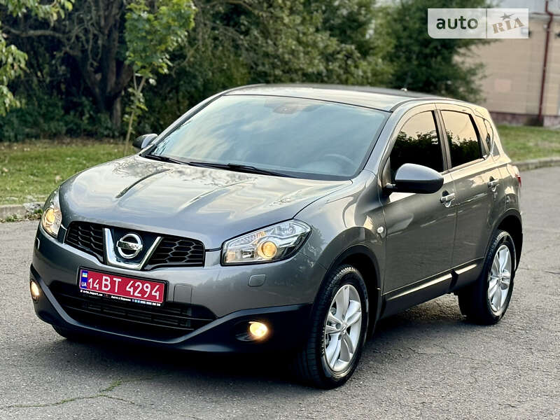 Позашляховик / Кросовер Nissan Qashqai 2012 в Калуші