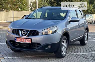 Позашляховик / Кросовер Nissan Qashqai 2010 в Луцьку