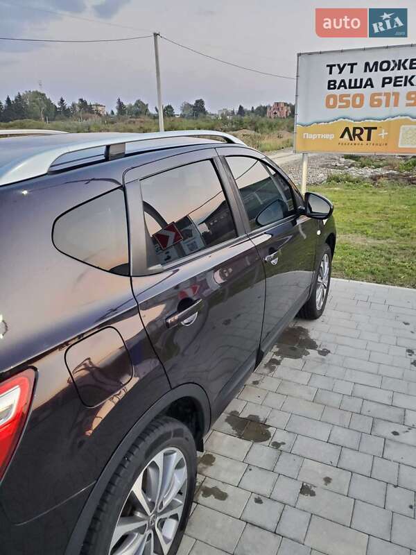 Внедорожник / Кроссовер Nissan Qashqai 2012 в Виноградове