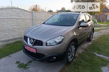 Внедорожник / Кроссовер Nissan Qashqai 2010 в Ровно