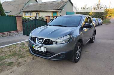 Позашляховик / Кросовер Nissan Qashqai 2013 в Ржищеві