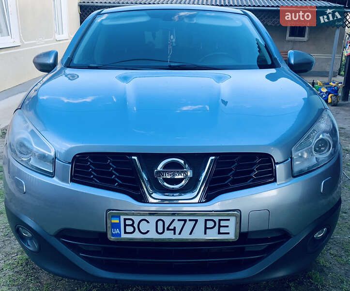 Внедорожник / Кроссовер Nissan Qashqai 2012 в Рудки