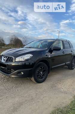 Позашляховик / Кросовер Nissan Qashqai 2010 в Стрию