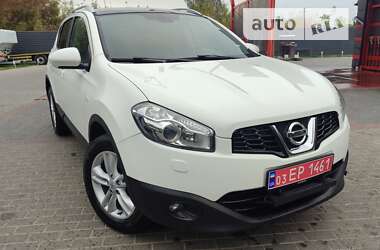 Позашляховик / Кросовер Nissan Qashqai 2012 в Радивиліві