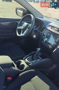 Внедорожник / Кроссовер Nissan Qashqai 2018 в 
