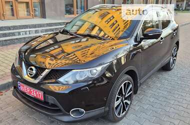 Позашляховик / Кросовер Nissan Qashqai 2014 в Луцьку