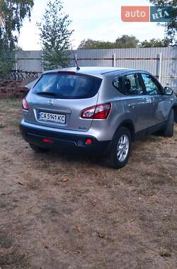 Внедорожник / Кроссовер Nissan Qashqai 2010 в Черкассах