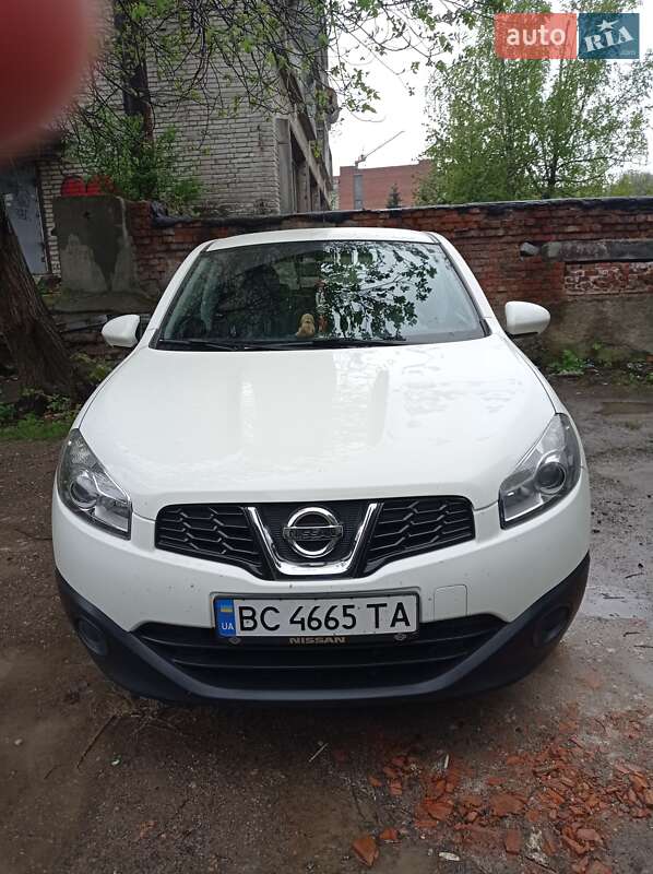 Позашляховик / Кросовер Nissan Qashqai 2012 в Львові